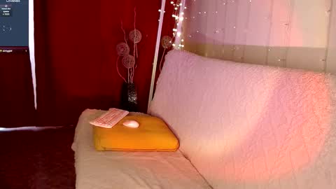 Molly online show from January 18, 7:48 am