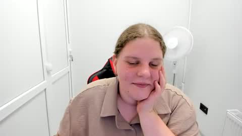 Karla online show from July 20, 1:57 pm