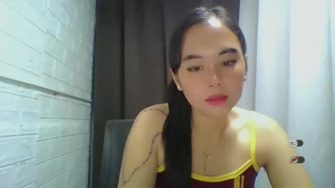 Snapshot of sweet_laika chatting on September 24, 5:28 am LAIKA online show from September 24, 5:28 am