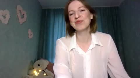 Snapshot of sweet_lilbunny chatting on September 17, 2:20 am sweet_lilbunny online show from September 17, 2:20 am