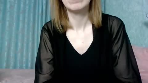 sweet_lilbunny online show from February 21, 6:08 pm