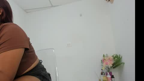 sweet_litle online show from May 5, 4:59 am