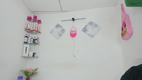 sweet_litle online show from June 27, 3:18 am
