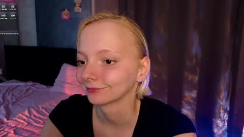 Lana online show from August 3, 5:18 pm