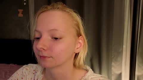 Lana online show from June 27, 6:47 pm