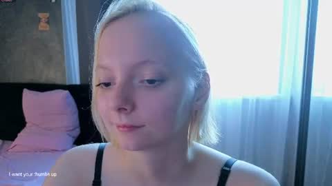 Lana online show from July 5, 3:40 pm