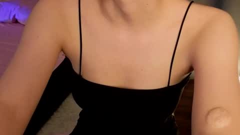 Lana online show from June 8, 5:03 pm