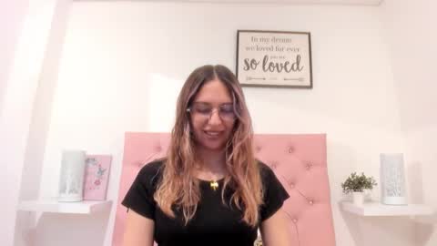 Snapshot of sweet_meelody chatting on September 23, 3:26 am Melody online show from September 23, 3:26 am