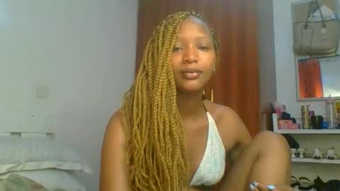 Linda online show from May 1, 2:26 am