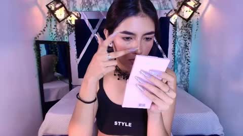  Daniela  online show from February 5, 1:03 pm