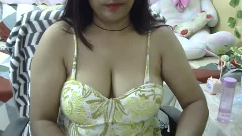Snapshot of sweet_shivani chatting on September 26, 9:18 am sweet_shivani online show from September 26, 9:18 am