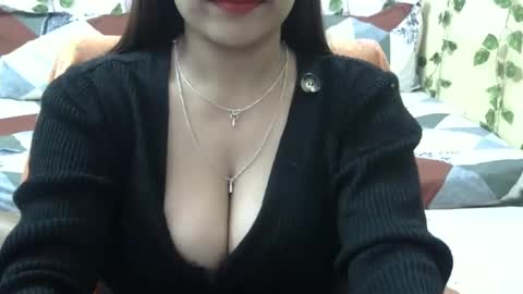 Snapshot of sweet_shivani chatting on February 7, 3:55 am sweet_shivani online show from February 7, 3:55 am