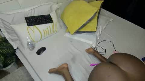 Nina online show from December 11, 12:02 pm