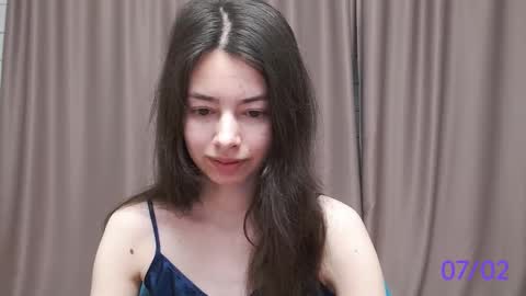 Snapshot of sweet_sweet_angel chatting on February 7, 3:02 am Angel online show from February 7, 3:02 am