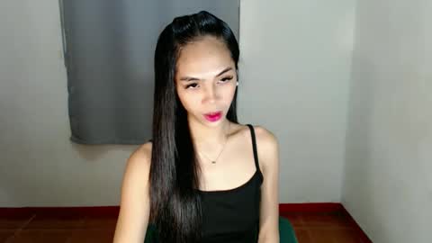 Snapshot of sweet_tyla chatting on October 12, 6:21 pm sweet_tyla online show from October 12, 6:21 pm