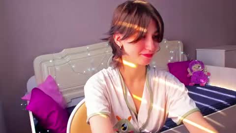 Carolina Lu online show from July 17, 1:43 am