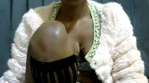 LIANAH online show from July 14, 3:33 am