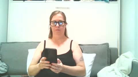 sweetandnaughty123 online show from July 7, 6:47 am