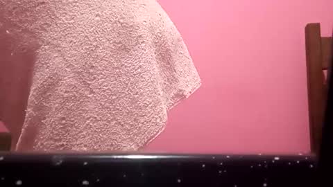 Snapshot of sweetapple808216 chatting on January 31, 9:05 pm sweetapple808216 online show from January 31, 9:05 pm