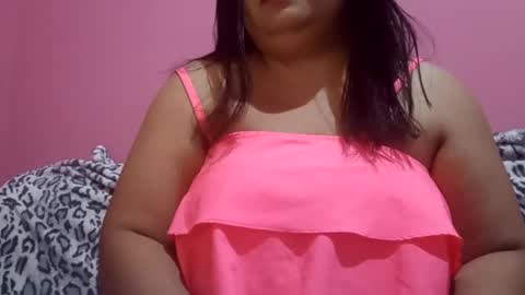 Snapshot of sweetapple808216 chatting on December 29, 2:38 am sweetapple808216 online show from December 29, 2:38 am