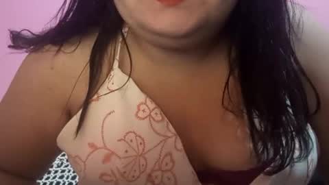 Snapshot of sweetapple808216 chatting on December 25, 3:50 am sweetapple808216 online show from December 25, 3:50 am