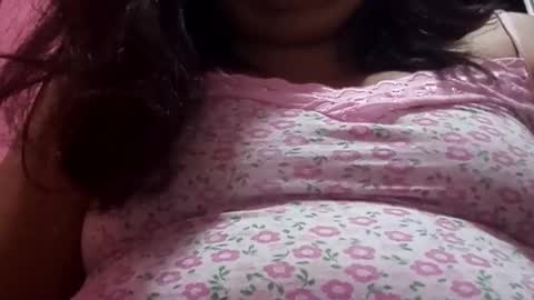 Snapshot of sweetapple808216 chatting on January 29, 1:48 am sweetapple808216 online show from January 29, 1:48 am