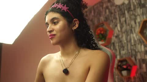 Salom independent model online show from June 27, 5:30 am