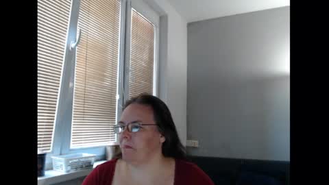 Sweetboobs85h online show from July 27, 7:49 am