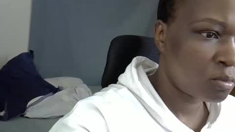 reinah online show from March 11, 2:16 am