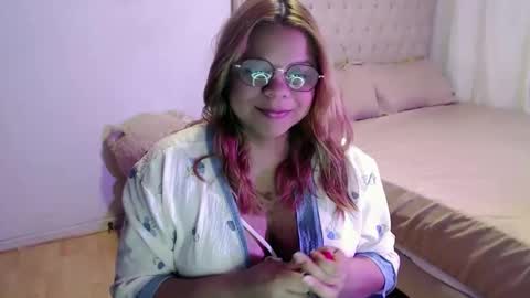 Cristal online show from November 11, 5:43 pm