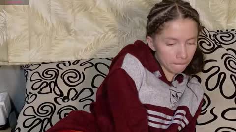 sweetdam12 online show from December 1, 9:50 pm