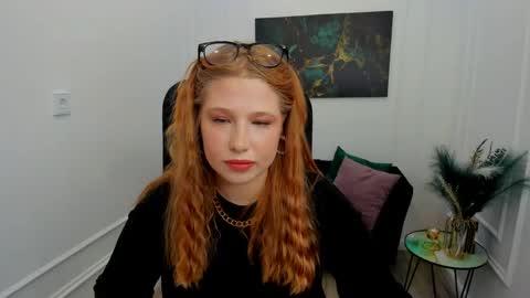 sweetdaylight online show from May 3, 7:28 pm