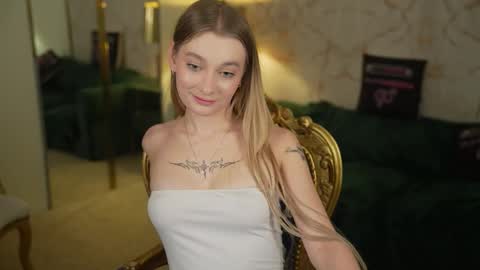 Amelia online show from October 29, 10:56 pm