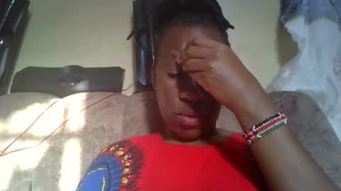 sweetdiva2012 online show from March 15, 4:47 am