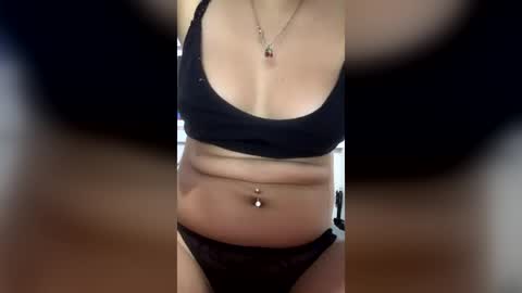 sweetevil69 online show from July 2, 4:18 am