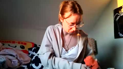 sweetgirlls online show from May 2, 1:20 am