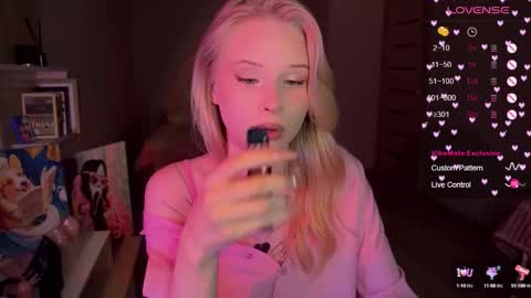 sweetie Lisa3 online show from September 27, 6:04 pm