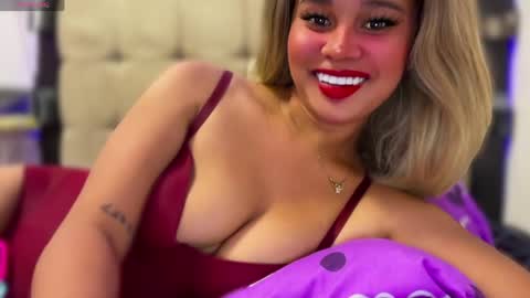 sweetjhessa69 online show from June 7, 2:07 am