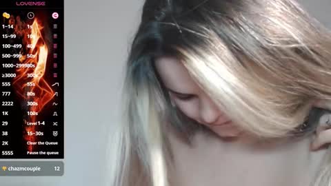 Snapshot of sweetlexxxy19 chatting on October 7, 5:56 am Sweetlexxxy19 online show from October 7, 5:56 am