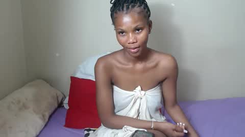 sweetlipss_ online show from September 25, 7:01 pm