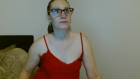 sweetmayaxoxo online show from December 5, 4:12 pm