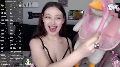 sweetmuffin88 online show from February 14, 11:45 am