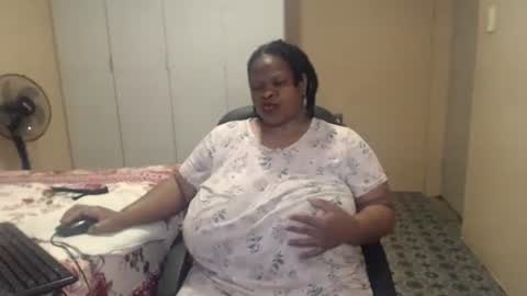 sweetnoziexxx online show from December 4, 4:30 pm