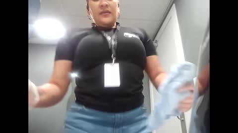 sweetp3ach29 online show from January 26, 10:57 pm