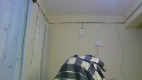Rose Watetu online show from May 2, 10:13 pm