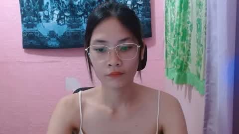 Mia online show from June 19, 5:11 am