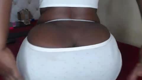 sweetslyvie online show from July 13, 12:17 pm