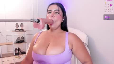 Snapshot of sweett_katty_ chatting on September 22, 7:56 pm 1430 - 22-00 online show from September 22, 7:56 pm