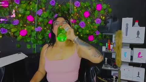Molly -  INDEPENDENT MODEL online show from May 3, 12:36 am