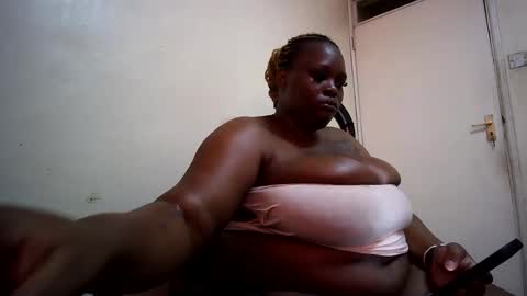 PEACHES online show from February 20, 11:12 am